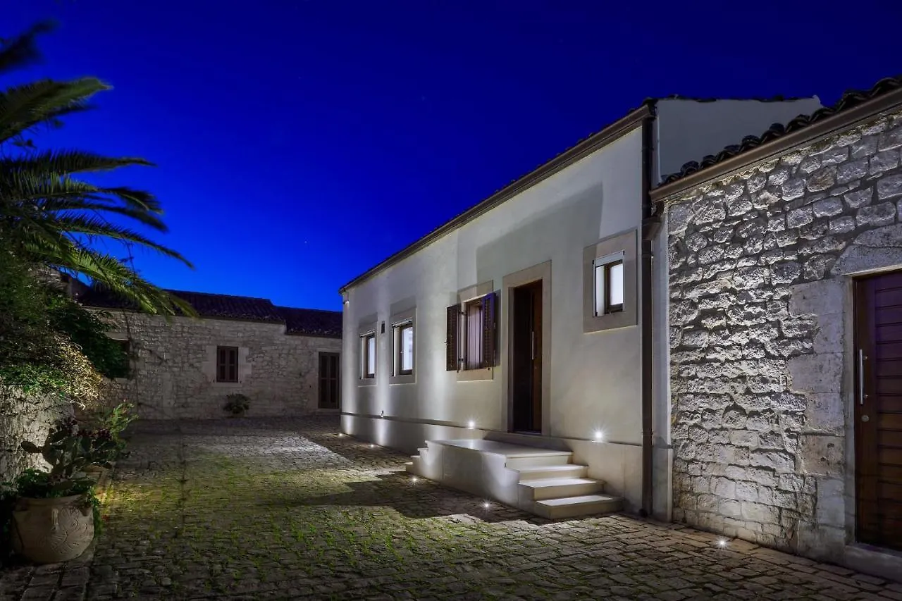 Villa Scarlet Con Piscina Privata Modica