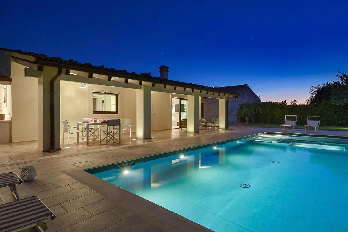 Villa Scarlet Con Piscina Privata Modica Italy